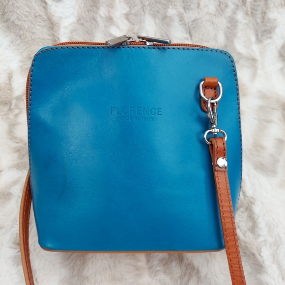 Florence 6" x 6" x 3" Leather Crossbody Bag - Picture 3 of 10